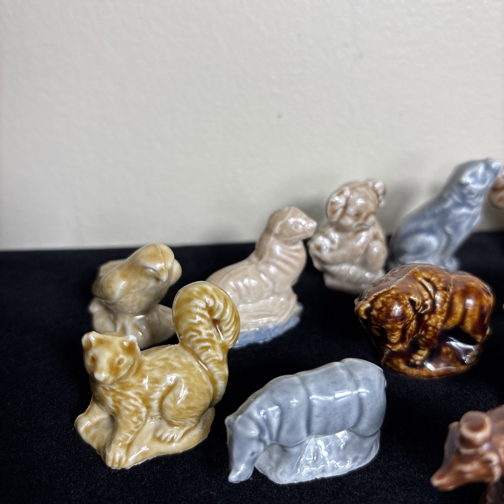 Vintage 14 Wade Whimsies Red Rose Tea Figures Animals Squirrel, Camel, Koala - Picture 2 of 10